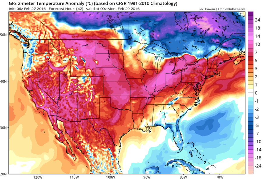 Above normal temperatures over the Plains and Pacific Northwest. Notice the below temperature anomalies in the Cadcades mountain range in Northwest Washington.